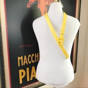 Tahari Arthur S Levine Faux Yellow Snake Skin Belt